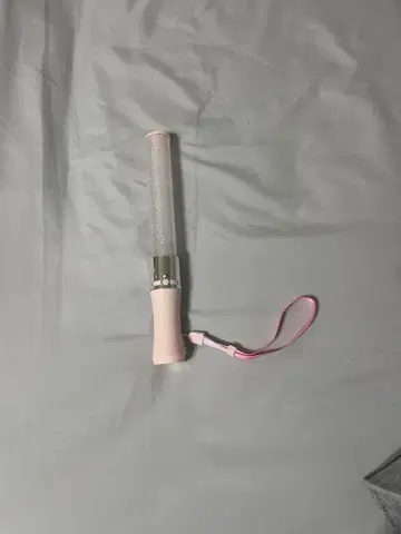 =LOVE 8주년 투어 응원봉