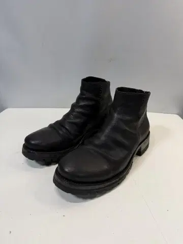 Portaille 포르타유 가죽 드레이프 숏 부츠 블랙