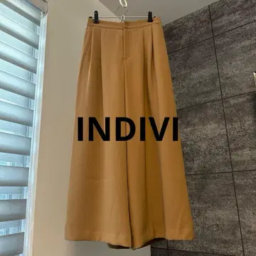 새상품급 NDIVI 카멜 와이드 팬츠 다크 베이지 사이즈 38 턱