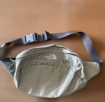 THE NORTH FACE 베이지 바디백