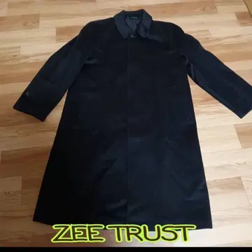 ZEE TRUST 블랙 롱 코트 M 사이즈