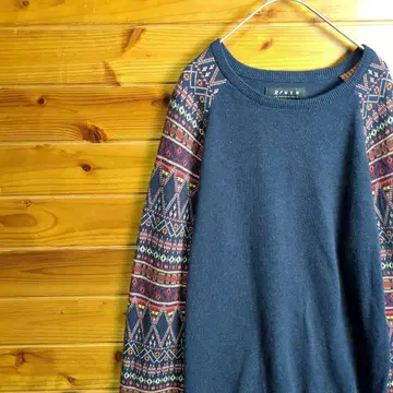 니트 스웨터 래글런 소매 노르딕 페어아일 마름모 기하학 패턴