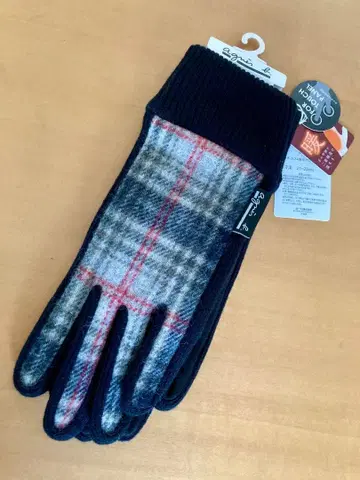 그레이 계열 체크 장갑 스마트폰 터치 가능