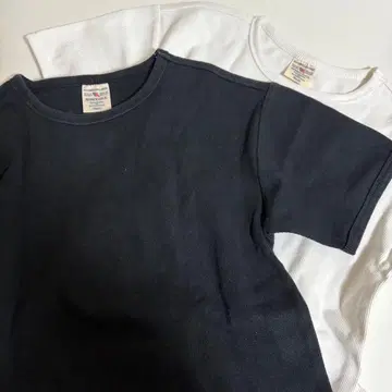 AVIREX U.S.A. 블랙 화이트 티셔츠 세트