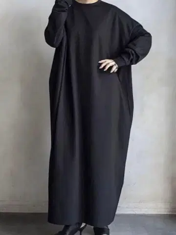 VONIQUE 오리지널 오버사이즈 원피스 블랙