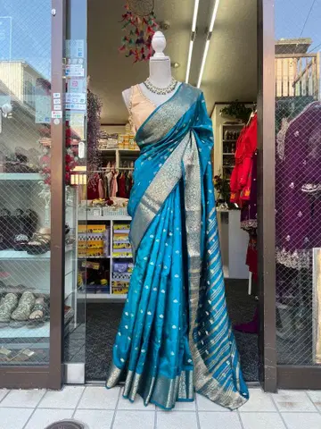 파랑의 전통 인도 사리