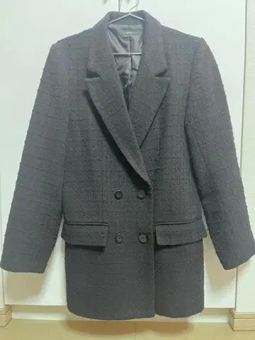 EMODA 블랙 트위드 테일러드 자켓