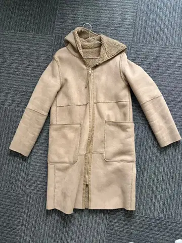 ZARA BASIC 베이지 리버서블 무스탕 코트 S사이즈