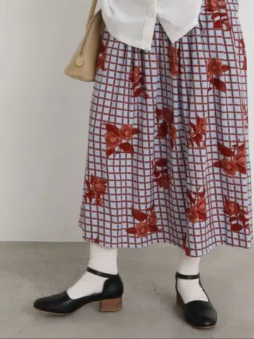 뷔르데사봉 스트랩 신발