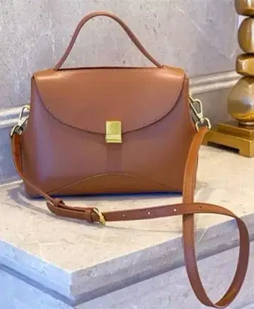 브라운 가죽 숄더백