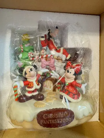 도쿄 디즈니랜드 크리스마스 판타지 2004 피규어