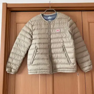 베이지 다운 자켓 프론트 버튼