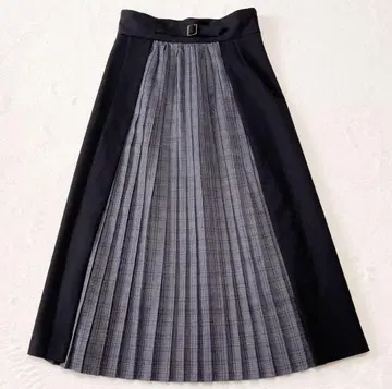 유나이티드 애로우즈 절개 플리츠 스커트