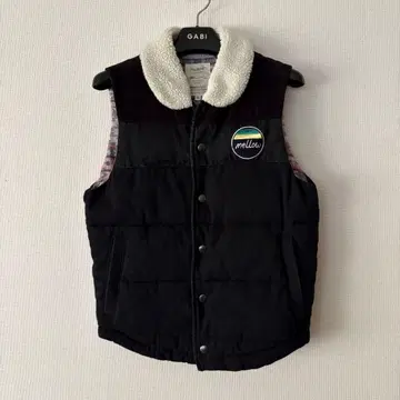 mellow 보아 카라 부착 다운 베스트