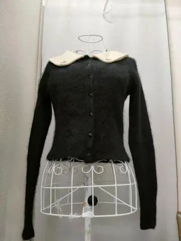 르네 가디건 블랙 카라 부착 캐시미어