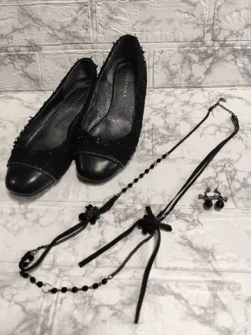 ANTEPRIMA 블랙 플랫슈즈와 액세서리 세트 졸업식