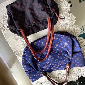 russet 러셋 핸드백 2개 묶음으로!