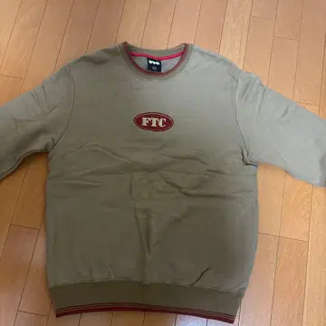 FTC 카키색 맨투맨