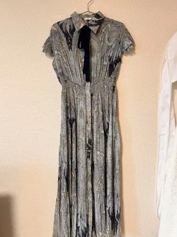 꽃무늬 플리츠 원피스 38 사이즈