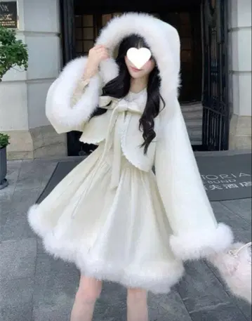 화이트 퍼 셋업 망토 x 원피스 2세트