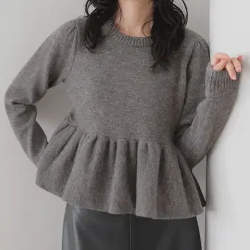 LIAN 페플럼 벌룬 니트 풀오버