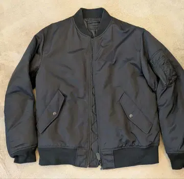 유니클로 블랙 점퍼 블루종 L 사이즈 코트