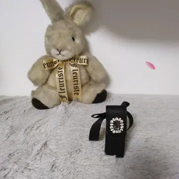 Maison de FLEUR 블랙스톤 리본