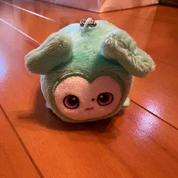 TWICE MISAMO 쿠츠키 참 미브리