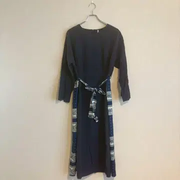 ZARA 네이비 긴팔 티셔츠 원피스