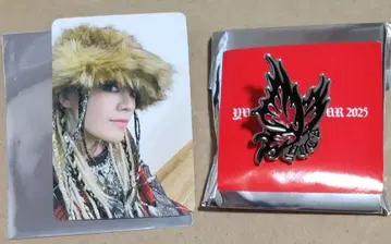 YUTA PERSONA 트레이딩 카드 핀 배지 2개 세트