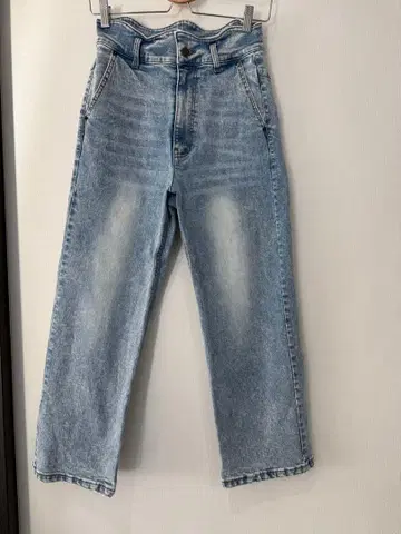 Eaphi / 에피 / 웨이브 디자인 데님 / short