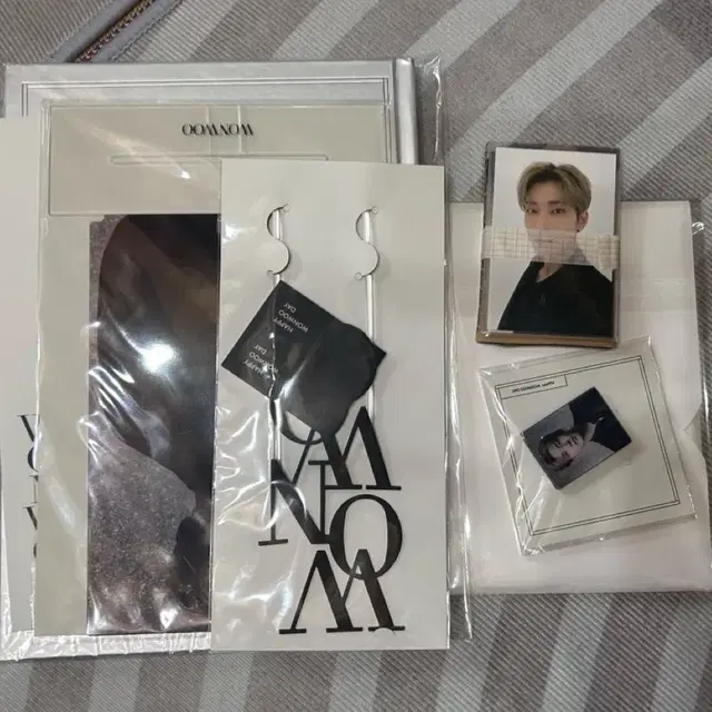 세븐틴 굿즈 처분 (팬미팅 MD, 주년 악세서리, 원우 생일 패키지 등)