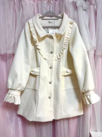 양산형 아이보리 프릴 롱 코트