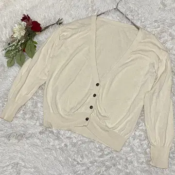 새상품급 [ 유나이티드 애로우즈 ] 크림색 V넥 가디건 루즈핏