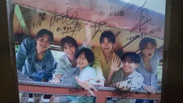 MATSURI 프린트 사인 포함 6인 그룹 사진