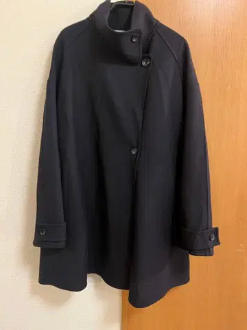 uncrave 텐트 라인 코트 네이비 미사용