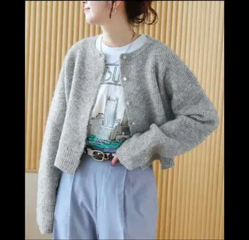 B.C STOCK 컴팩트 니트 가디건