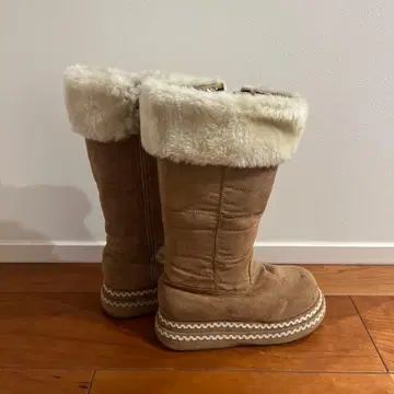 베이지 스웨이드 퍼 롱 어그 부츠