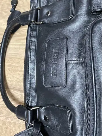 KLUGE 블랙 가죽 비즈니스 백