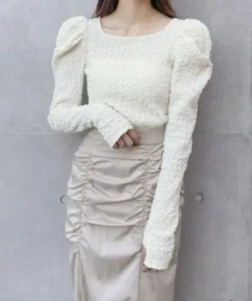 퍼프 슬리브 블라우스