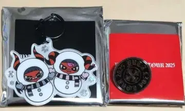 YUTA PERSONA 아크릴 키링 핀 배지 2개 세트