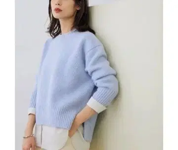 ROPE 태즈매니아 울 크루넥 형태 니트