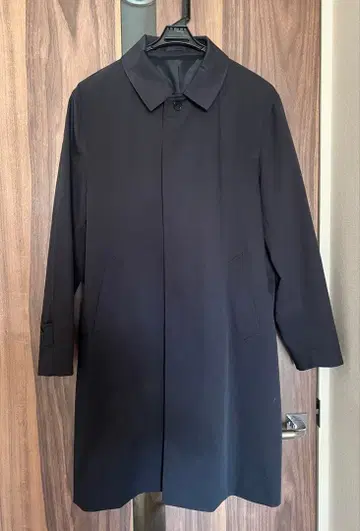 유니클로 새상품급 스텐카라 코트 남성용 M