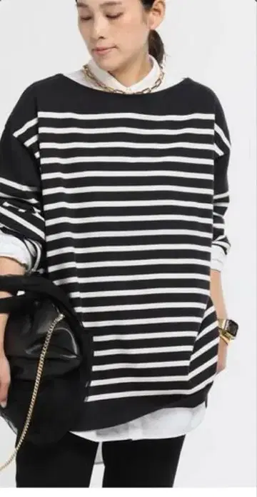 APSTUDIO [JOHNBULL] 오버 사이즈 바스크 T셔츠