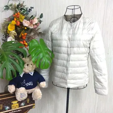 UNIQLO 울트라 라이트 다운 컴팩트 자켓 베이지 여성용 S