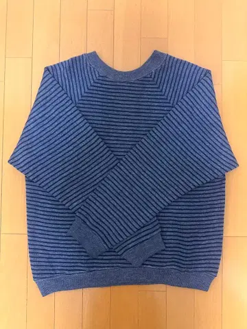 구제 의류 보더 니트