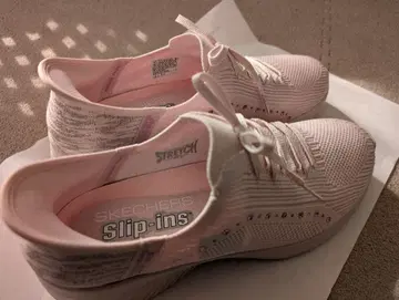SKECHERS 슬립인스 핑크 스니커즈