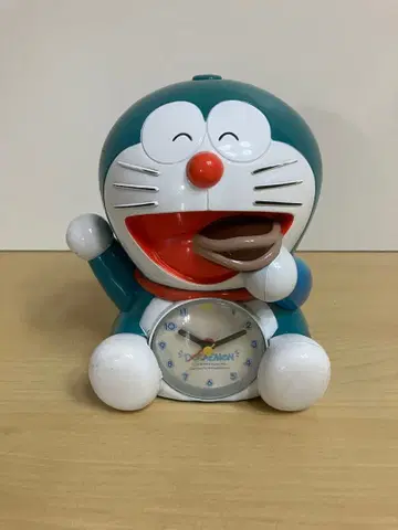 [ 작동품 ] 도라에몽 탁상시계 알람 포함