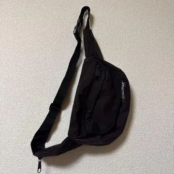 EASTPAK BEAMS 바디백 더블 지퍼