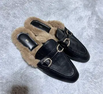 ZARA 퍼 블랙 가죽 로퍼 가죽 신발